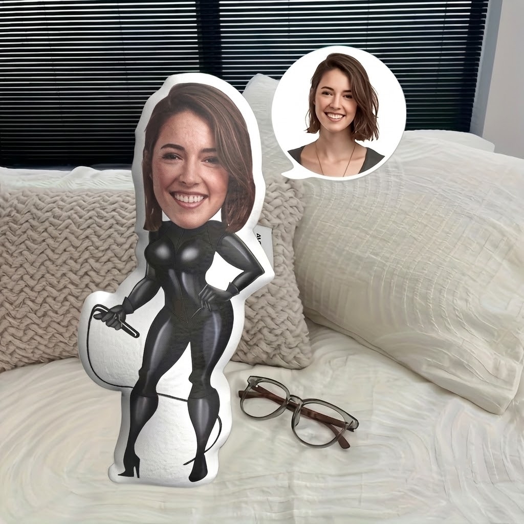 Home And Textiles Today - Customizable Female Warrior Print Cushion -