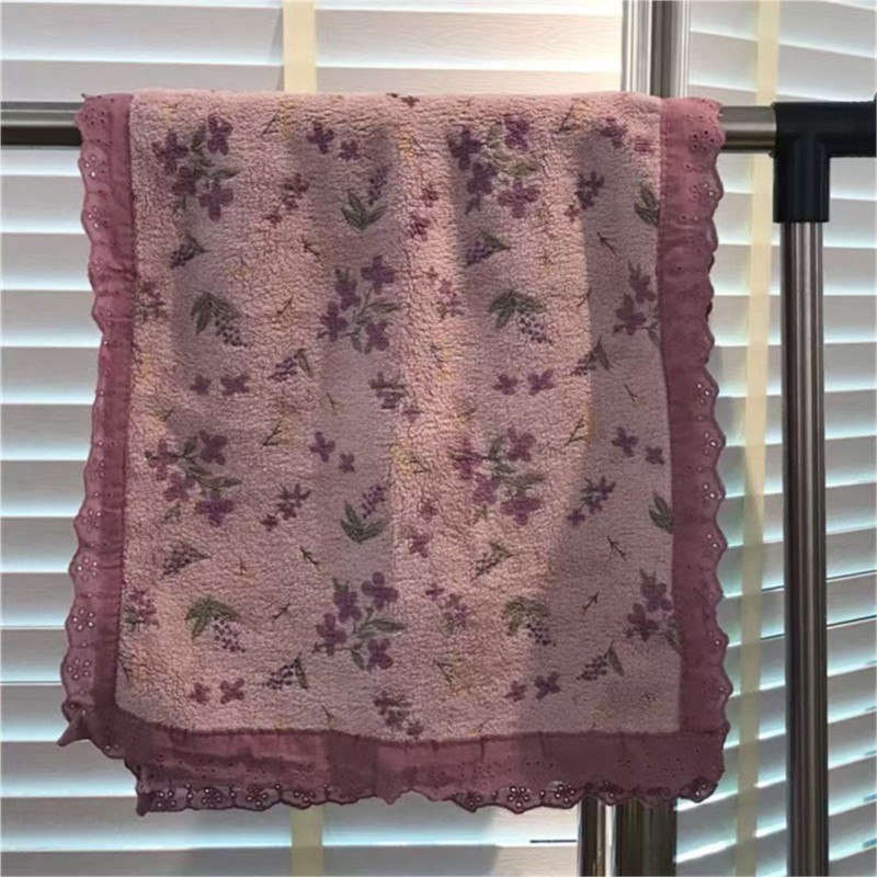 Couple Style Towel With Lace F - огляд і ціна Home Textiles Towel Set